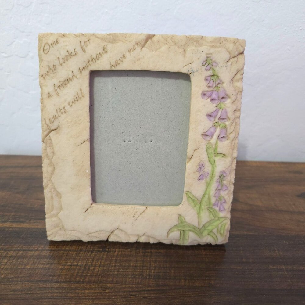 Decorative Picture Frame With Engraved Friendship Quote & Purple Flower Design